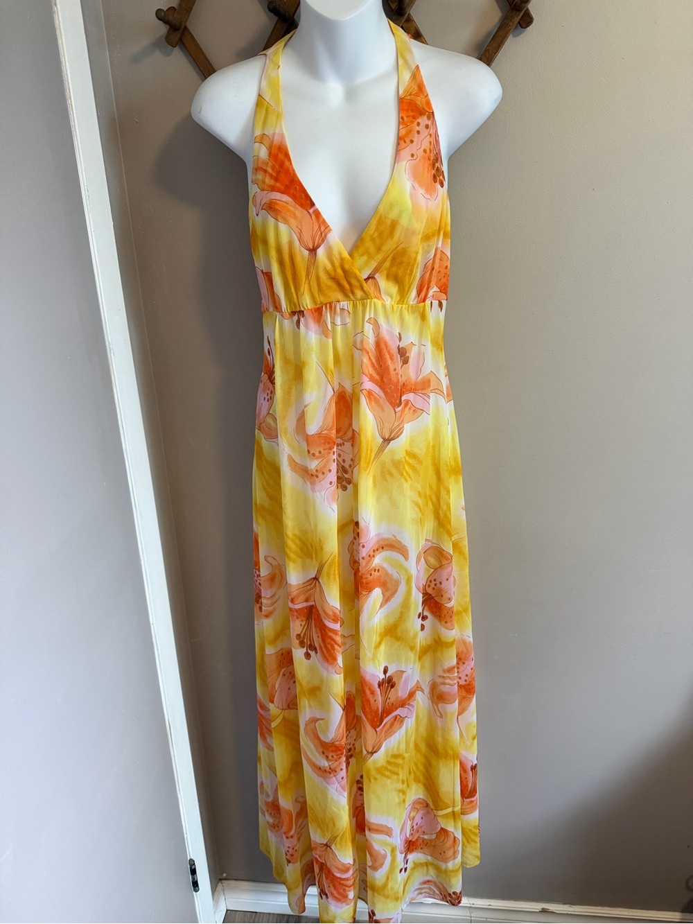 Vintage Linda Lingerie Yellow Orchid Floral Halter Nightgown S